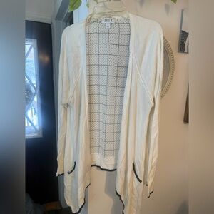 Elle Cream Women's Cardigan